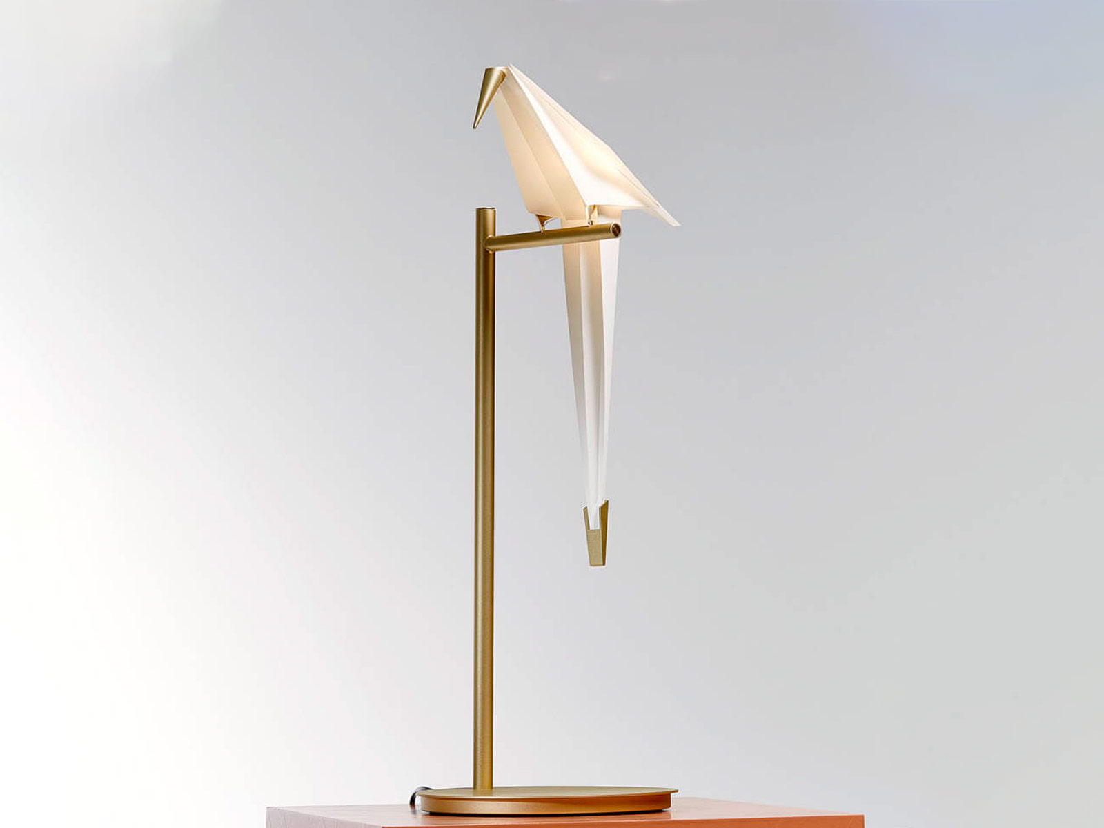 Настольная лампа Perch Light