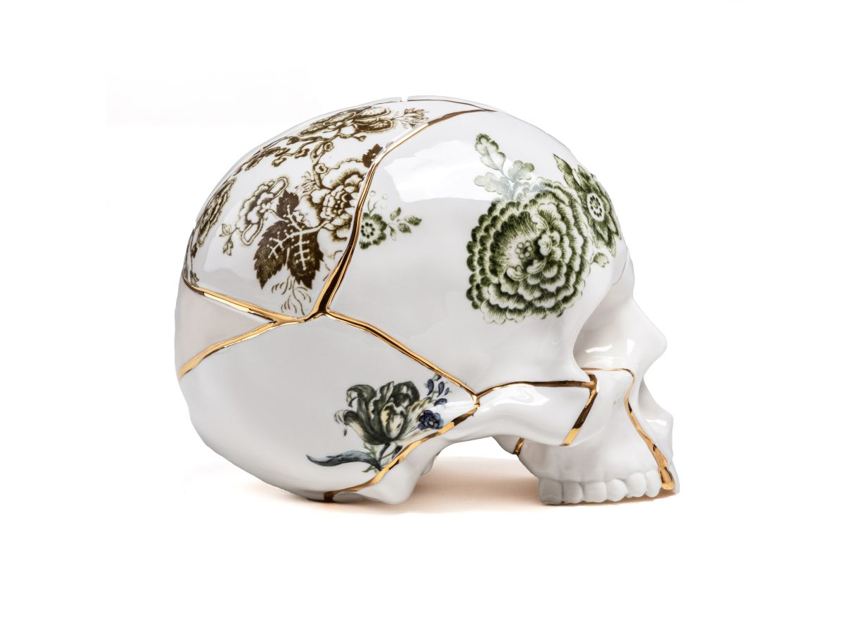 Предмет декора Kintsugi Skull