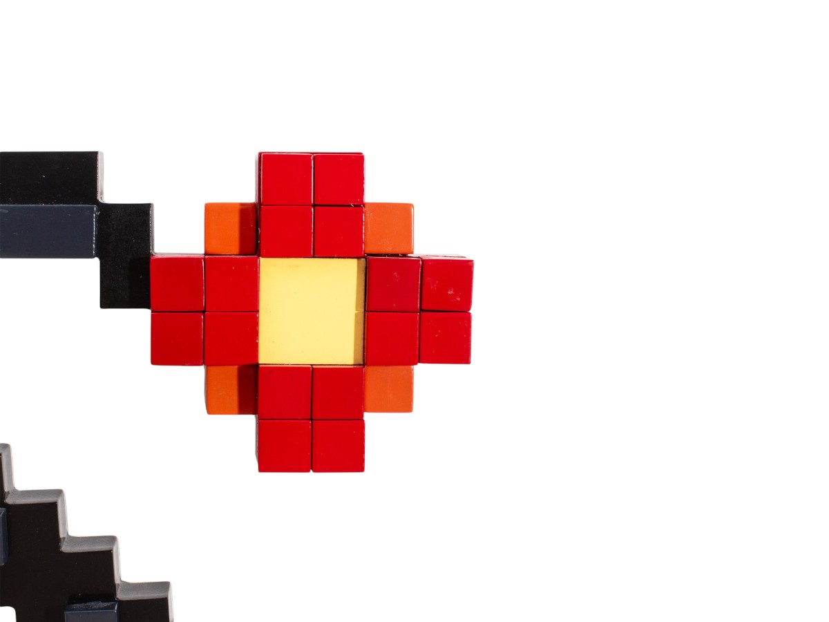 Зеркало Pixel, Bomba