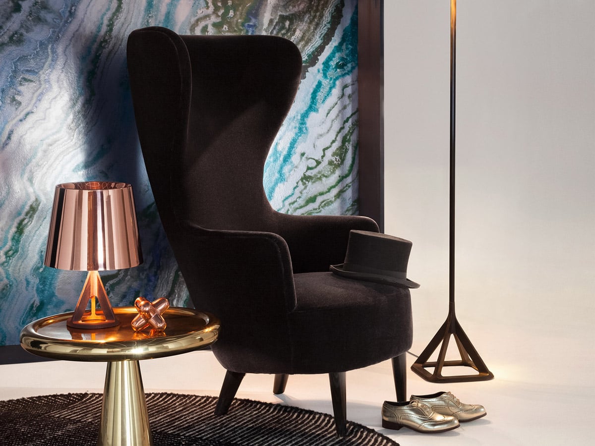Стул Wingback, ножки лак чёрный