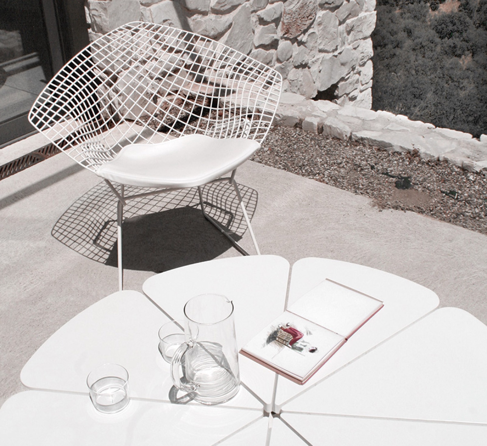 Кресло Bertoia Diamond для улицы