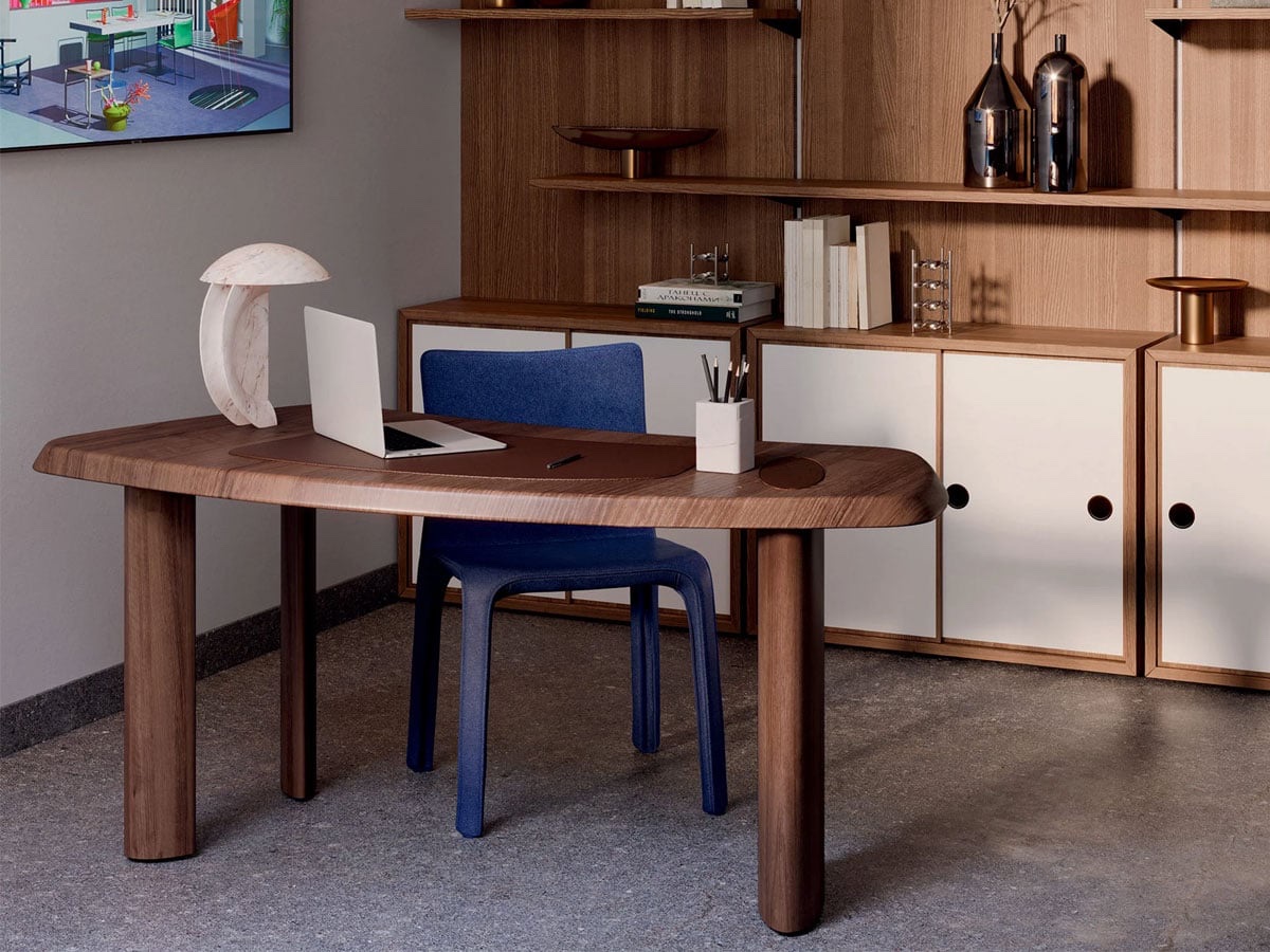 Письменный стол 538 Petit Bureau En Forme Libre Pro, орех Canaletto, Cuoio Tabacco